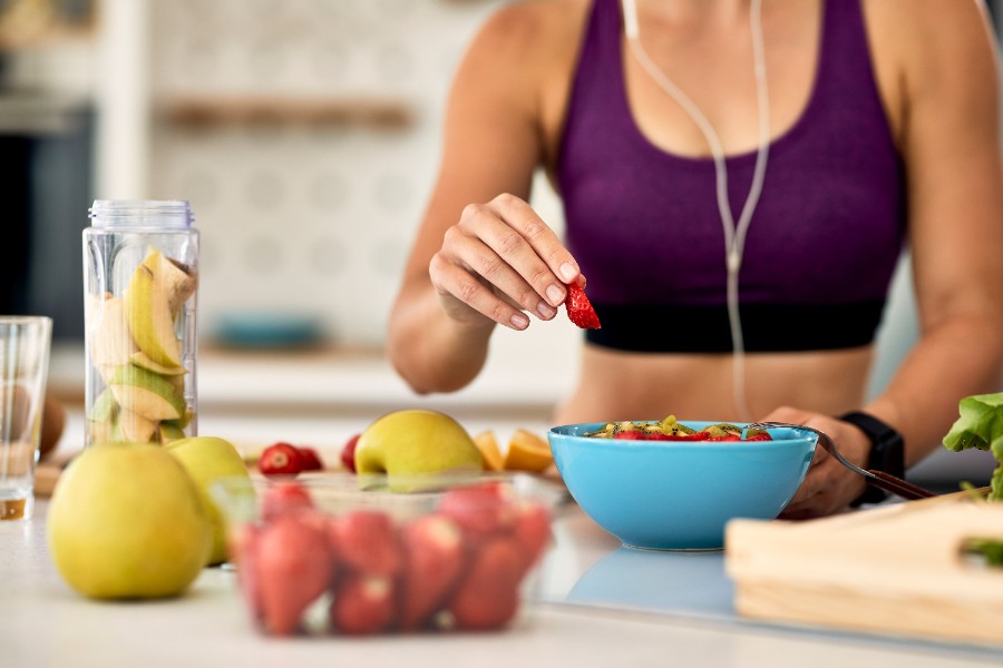 Alimentation et sport : que manger avant et après une séance d'entraînement ?